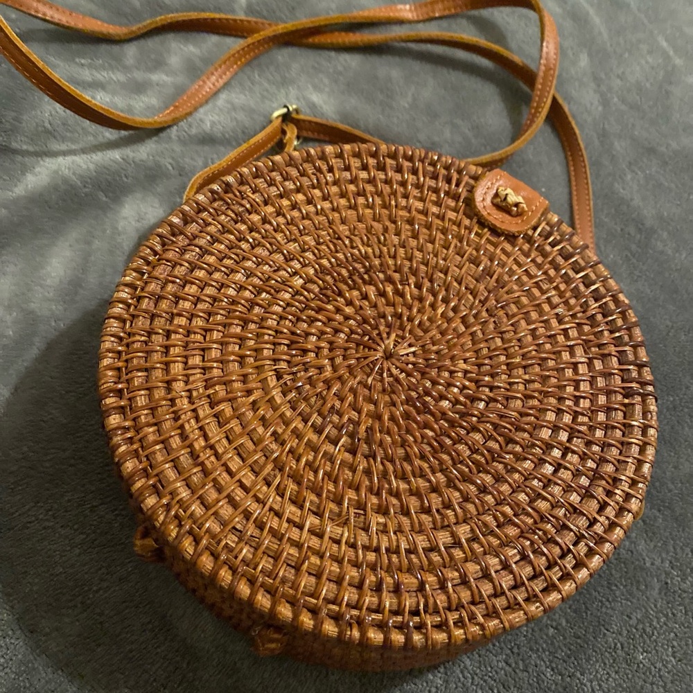 Boho round basket weave crossbody